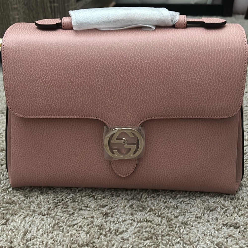 NWOT GUCCI Interlocking G Dollar Powder Pink Hand bag